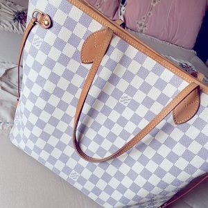 Authentic Louis Vuitton Neverfull MM